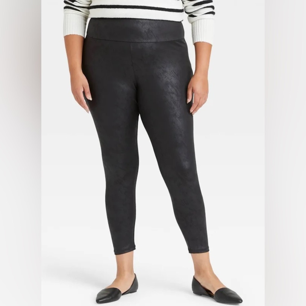NWT Ava & Viv Plus Size High Waisted Liquid Shine Leggings Black Plus